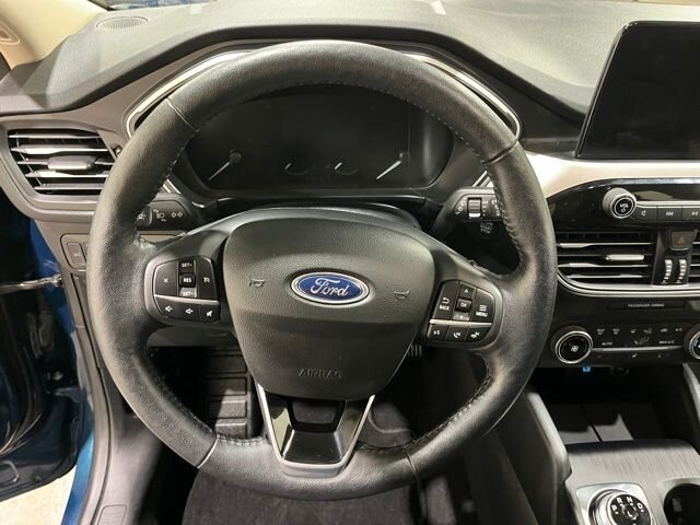 
								2020 Ford Escape SEL w/ Apple Car Play full									