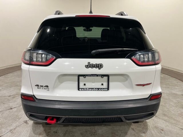 
								2019 Jeep Cherokee Trailhawk w/ Apple Car Play full									