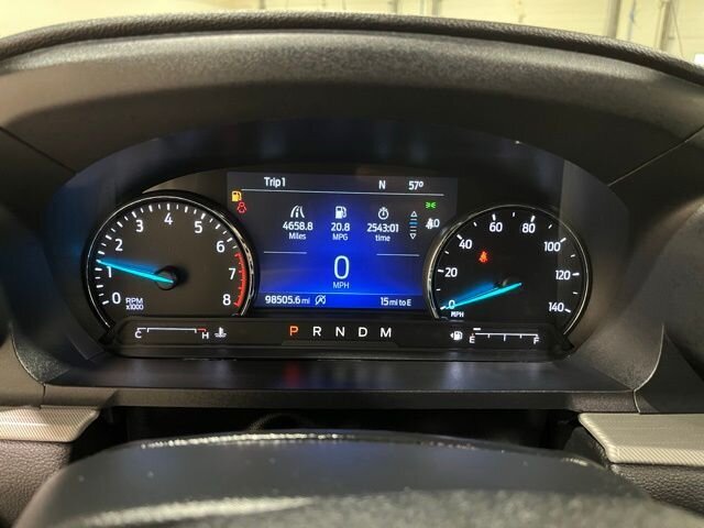 
								2020 Ford Explorer XLT w/ Apple Car Play full									