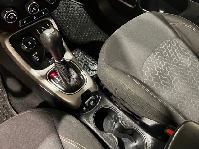 
								2018 Jeep Compass Sport full									