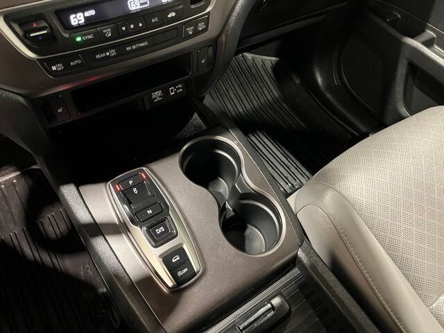 
								2020 Honda Passport EX-L w/ Apple Car Play full									