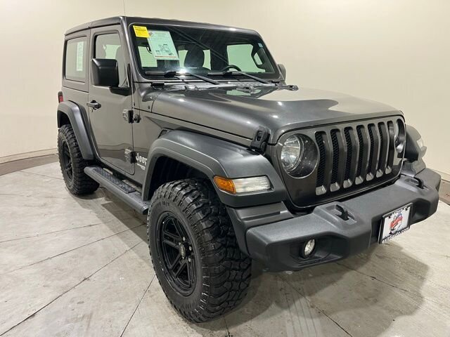 
								2018 Jeep Wrangler Sport full									