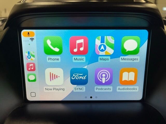 
								2019 Ford Escape SEL w/ Apple Car Play full									