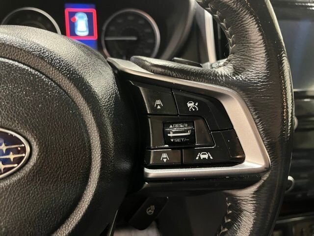 
								2019 Subaru Ascent Limited w/ Apple Car Play full									