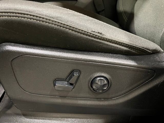 
								2019 RAM 1500 Big Horn/Lone Star w/ Apple Car Play full									