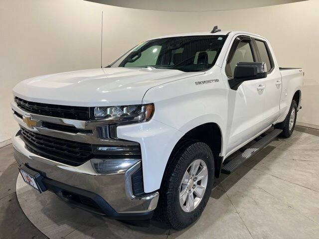 
								2019 Chevrolet Silverado 1500 LT w/ Apple Car Play full									