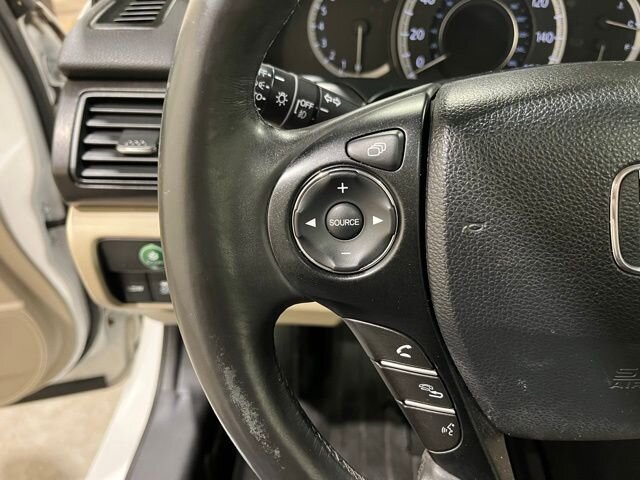 
								2015 Honda Accord EX-L full									