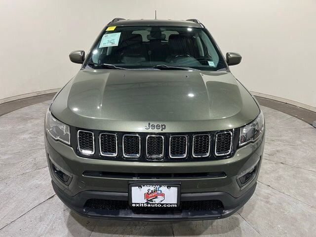
								2019 Jeep Compass Latitude full									