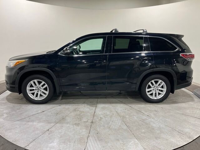 
								2016 Toyota Highlander LE V6 full									