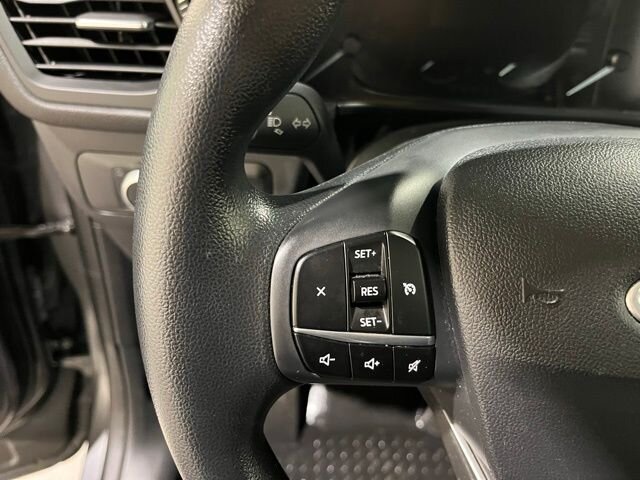 
								2021 Ford Escape SE full									