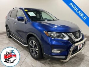 2018 Nissan Rogue SL w/ Apple Car Play and Navigation