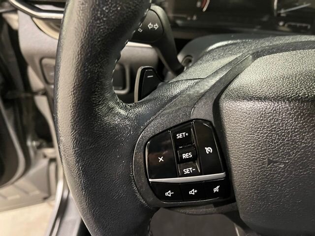 
								2020 Ford Explorer XLT w/ Apple Car Play full									