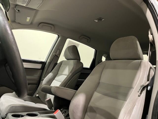 
								2011 Honda CR-V SE full									