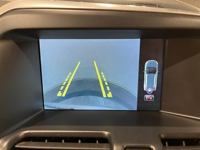 
								2015 Volvo XC60 T6 Platinum w/ Navigation full									