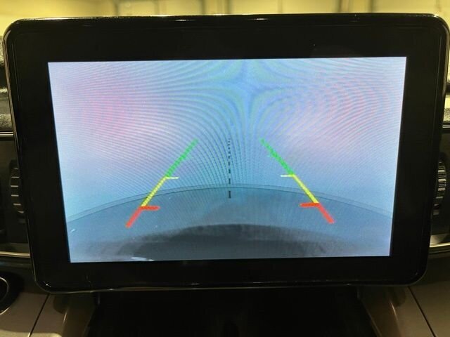 
								2021 Ford Explorer XLT w/ Apple Car Play full									