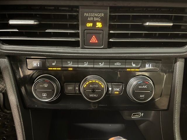 
								2019 Volkswagen Jetta 1.4T SE w/ Apple Car Play full									