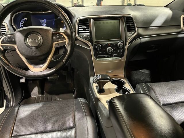 
								2015 Jeep Grand Cherokee Limited w/ Navigation full									