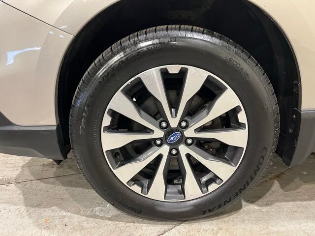 
								2017 Subaru Outback 2.5i Limited w/ Navigation full									