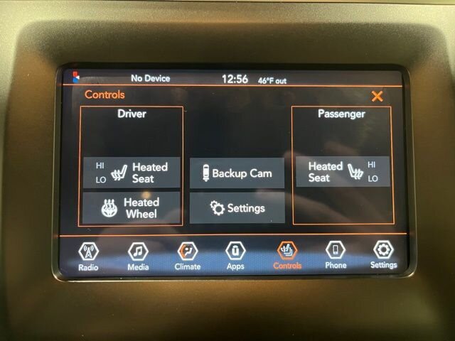 
								2019 Jeep Cherokee Latitude Plus w/ Apple Car Play full									