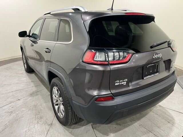 
								2019 Jeep Cherokee Latitude Plus w/ Apple Car Play full									