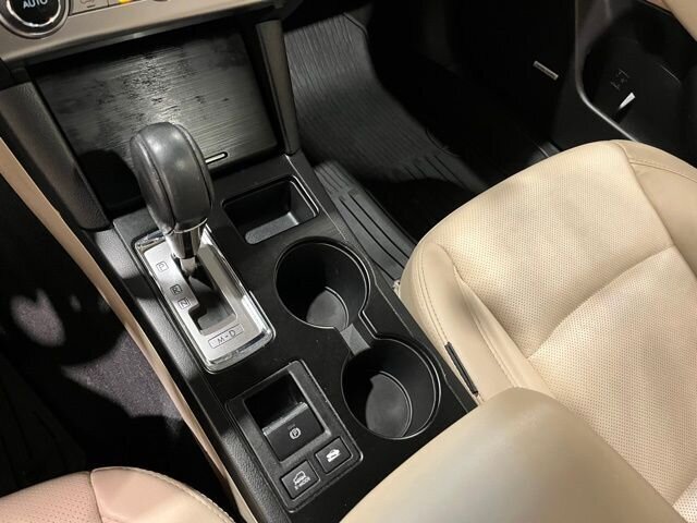 
								2017 Subaru Outback 2.5i Limited w/ Navigation full									