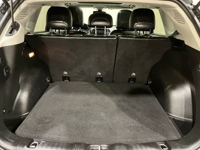 
								2018 Jeep Compass Limited w/ Navigation full									