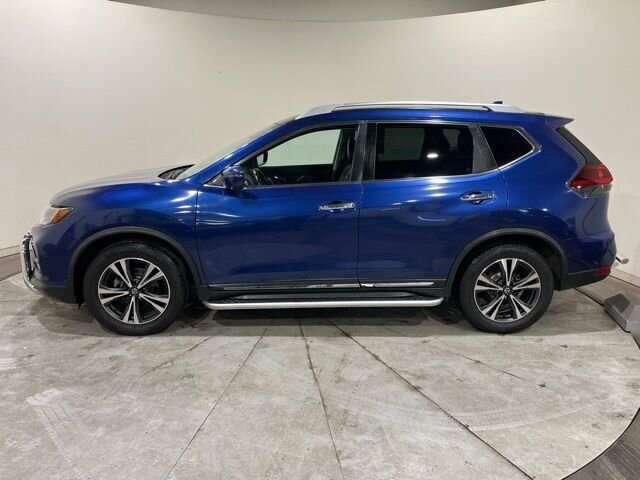
								2018 Nissan Rogue SL w/ Apple Car Play and Navigation full									