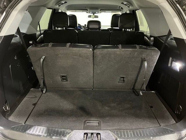 
								2021 Ford Explorer XLT w/ Apple Car Play full									