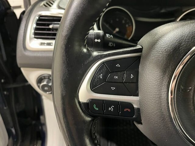 
								2018 Jeep Compass Latitude full									