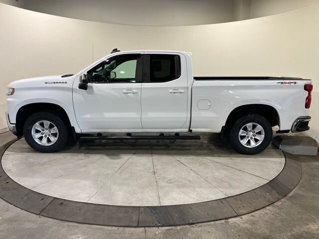 
								2019 Chevrolet Silverado 1500 LT w/ Apple Car Play full									