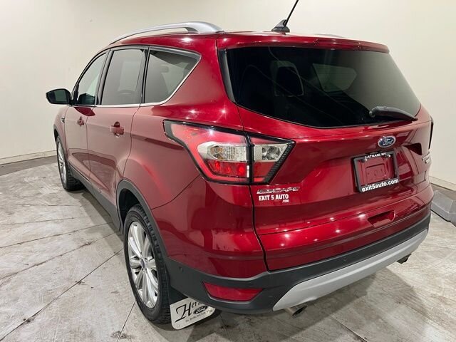 
								2018 Ford Escape Titanium w/ Apple Car Play and Navigation full									