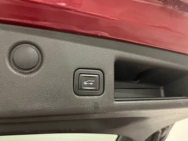 
								2018 Chevrolet Equinox LT w/ Apple Car Play full									