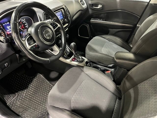 
								2018 Jeep Compass Sport full									