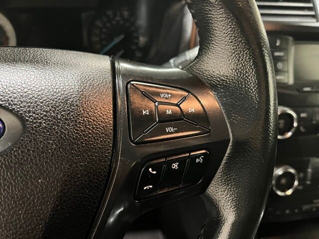 
								2018 Ford Explorer XLT full									