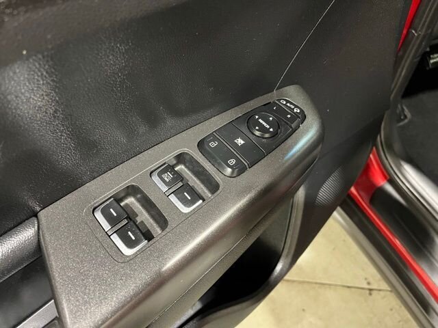 
								2020 Kia Sportage LX w/ Apple Car Play full									