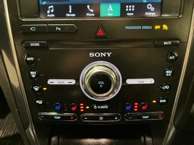 
								2019 Ford Explorer Limited w/ Apple Car Play and Navigation full									