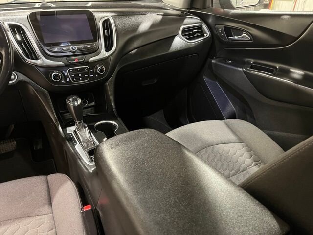 
								2018 Chevrolet Equinox LT w/ Apple Car Play full									