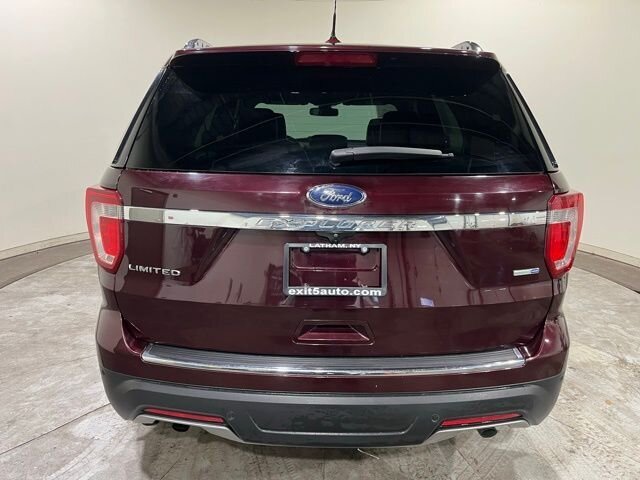 
								2019 Ford Explorer Limited w/ Apple Car Play and Navigation full									
