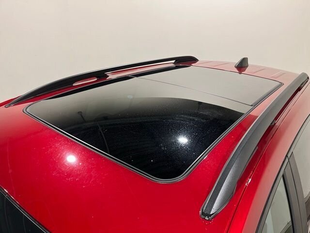 
								2022 Chevrolet Equinox LT w/ Apple Car Play and Navigation full									