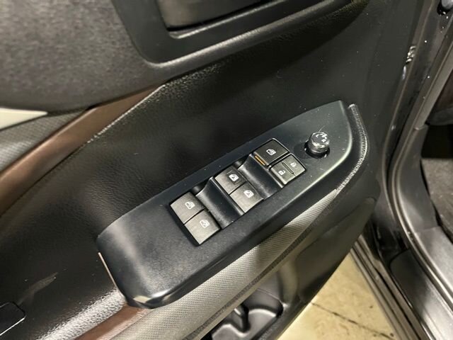 
								2016 Toyota Highlander LE V6 full									