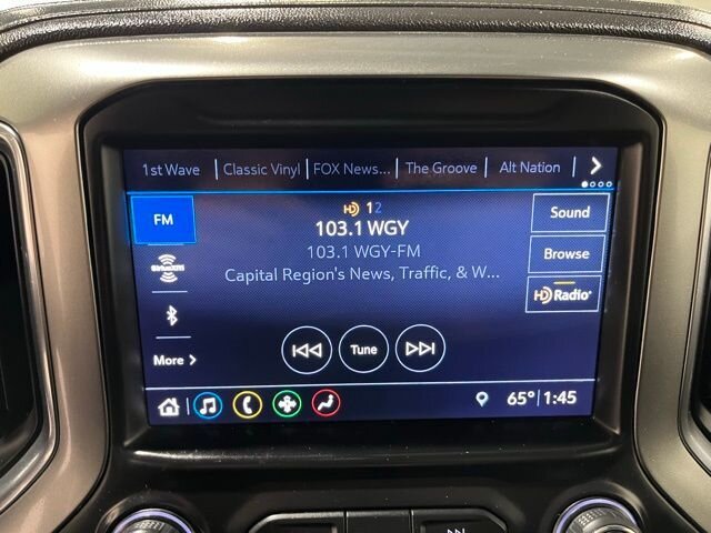 
								2019 Chevrolet Silverado 1500 LT w/ Apple Car Play full									