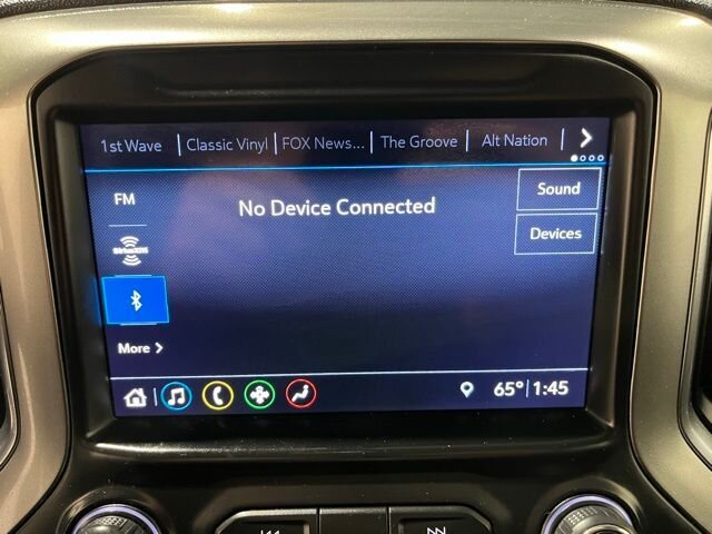 
								2019 Chevrolet Silverado 1500 LT w/ Apple Car Play full									