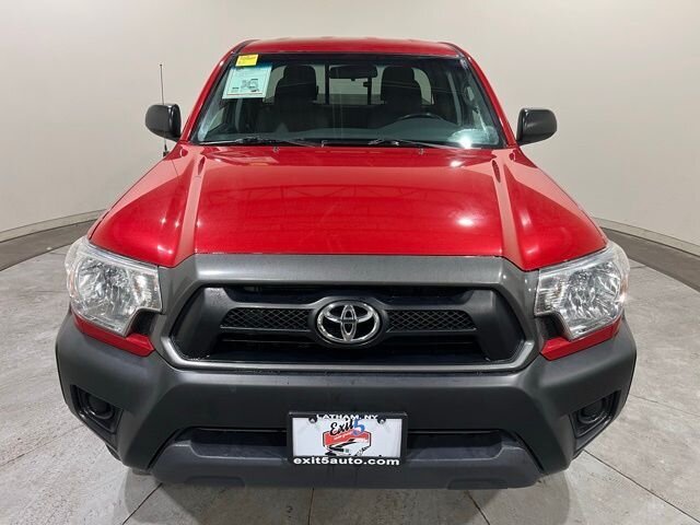 
								2015 Toyota Tacoma Base full									