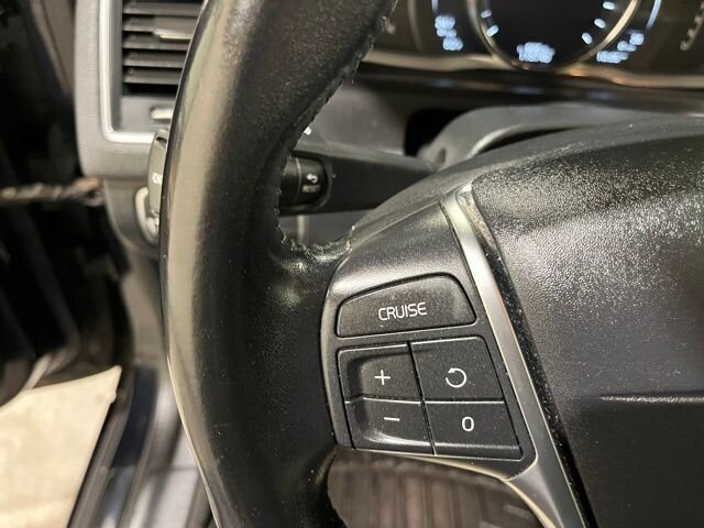 
								2017 Volvo XC60 T5 Inscription w/ Navigation full									